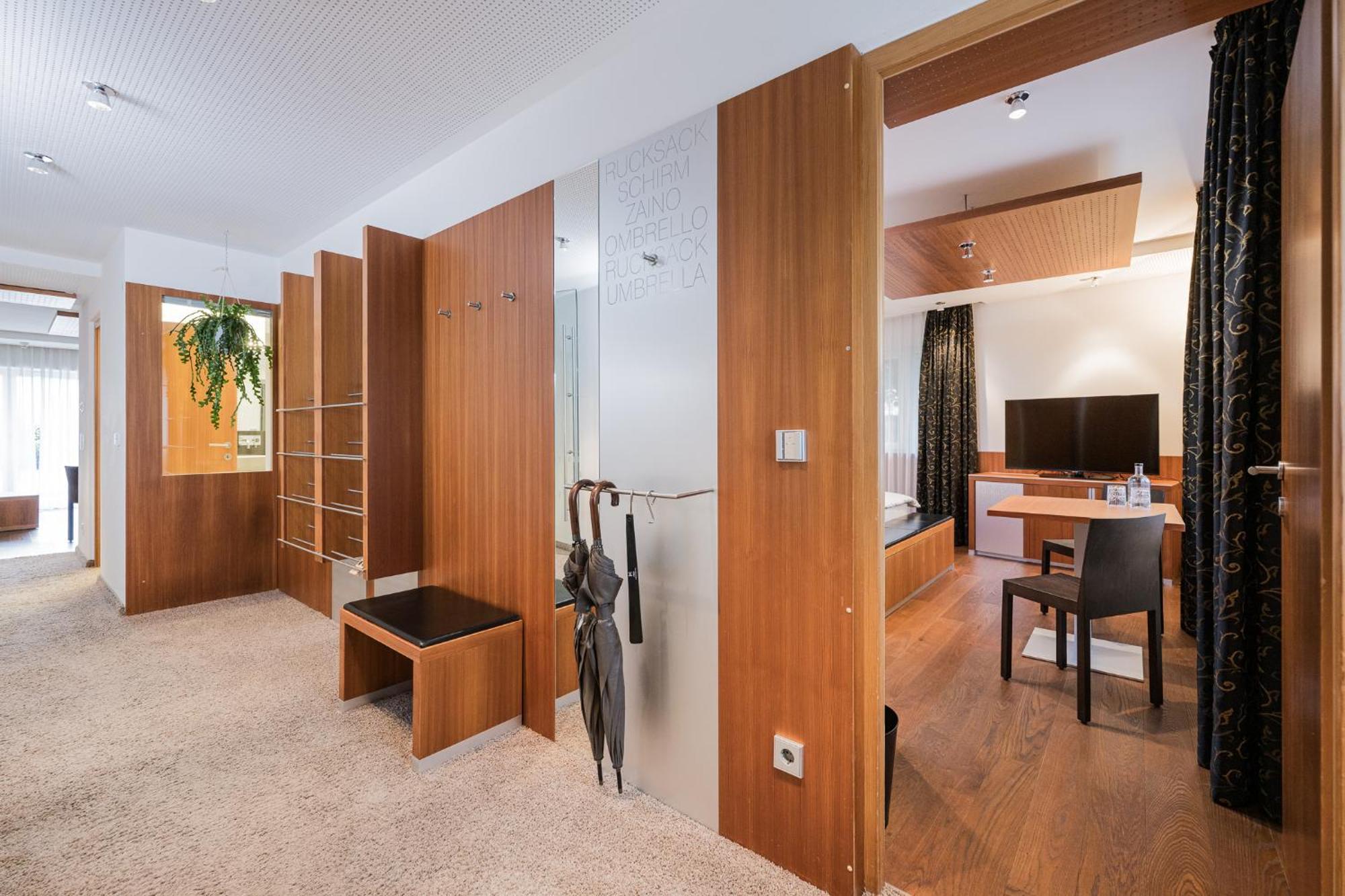 נטורנו Lindenhof Pure Luxury & Spa Dolcevita Resort מראה חיצוני תמונה